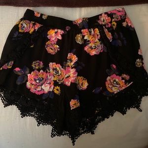 Kendall & Kylie Floral Shorts